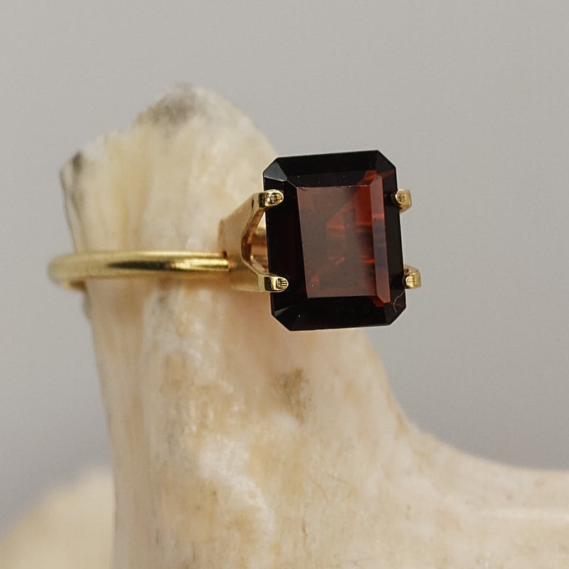 Garnet Malaya 2.76 carat
