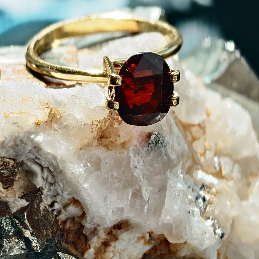 Garnet Malaya 3.88 carat